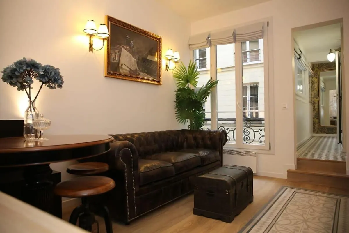Appartement 6P Grands Boulevards Drouot - Flat-Guest contacts